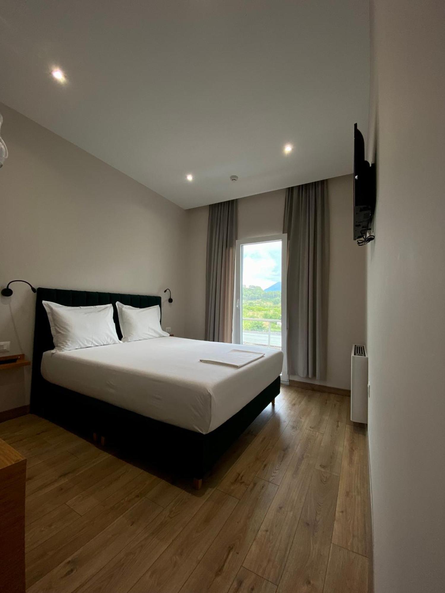 Merly Hotel Пермети Экстерьер фото